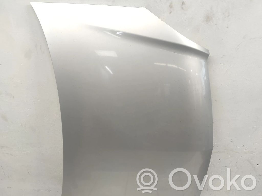 Couvercle, capot moteur