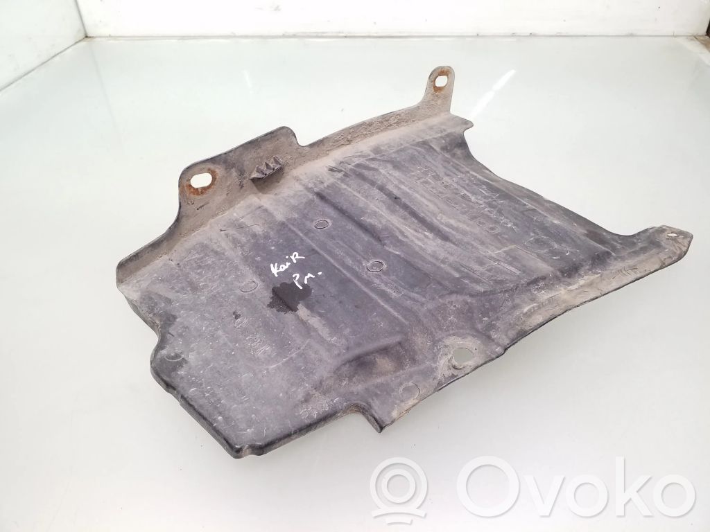 Toyota RAV 4 (XA40) Protección inferior lateral 