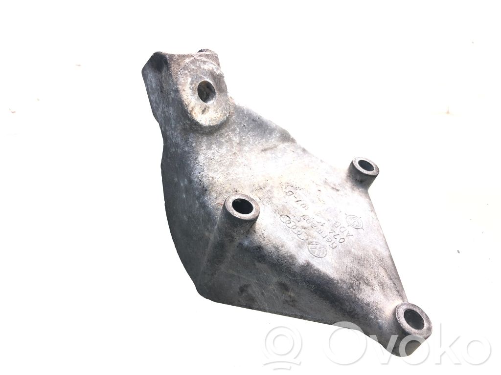 Volkswagen II LT Engine mounting bracket 