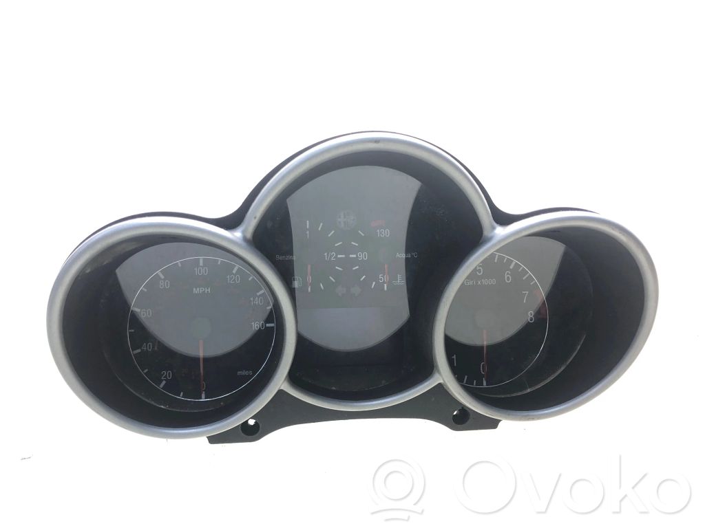 Alfa Romeo 147 Geschwindigkeitsmesser Cockpit