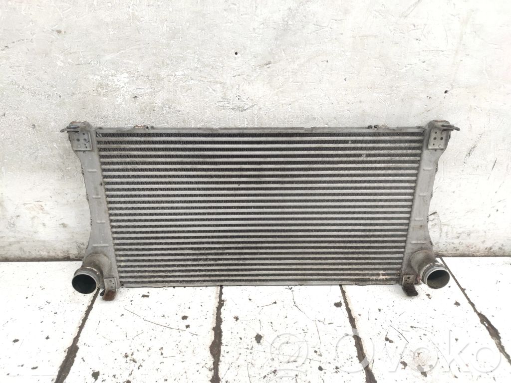 Toyota Auris 150 Interkūlerio radiatorius 