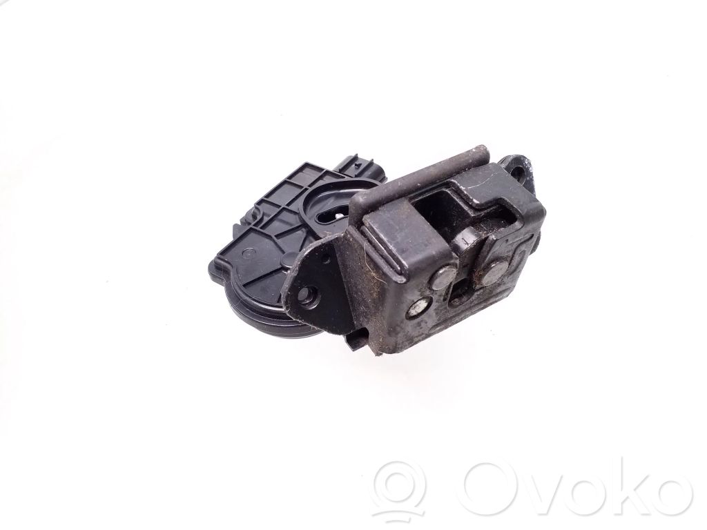 Toyota Auris 150 Loading door lock 