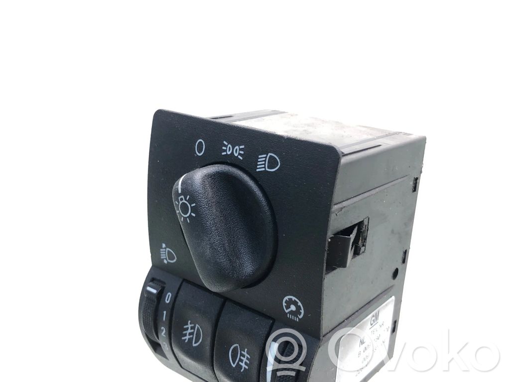 Opel Astra G Interruptor de luz 