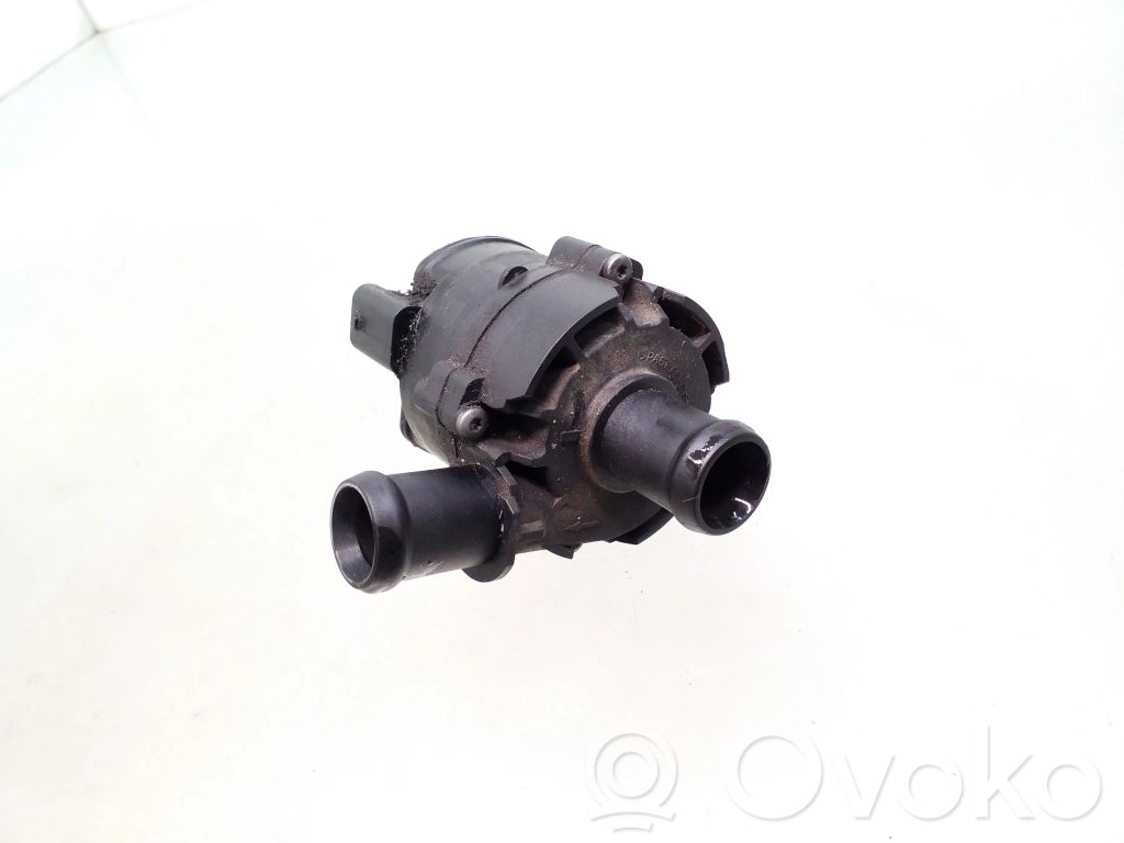 Volkswagen Golf VII Pompa elettrica dell’acqua/del refrigerante ausiliaria