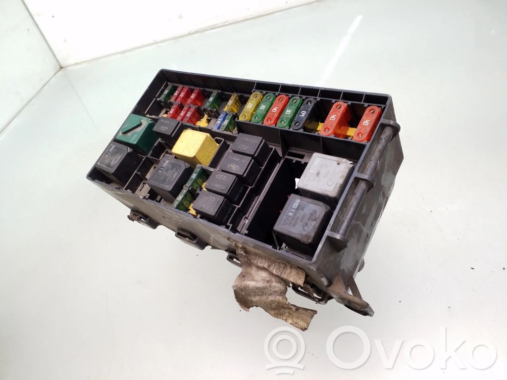 Ford Focus Fuse module 
