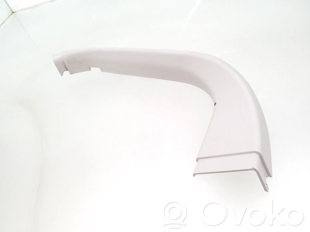 Chevrolet Captiva Tailgate trim 