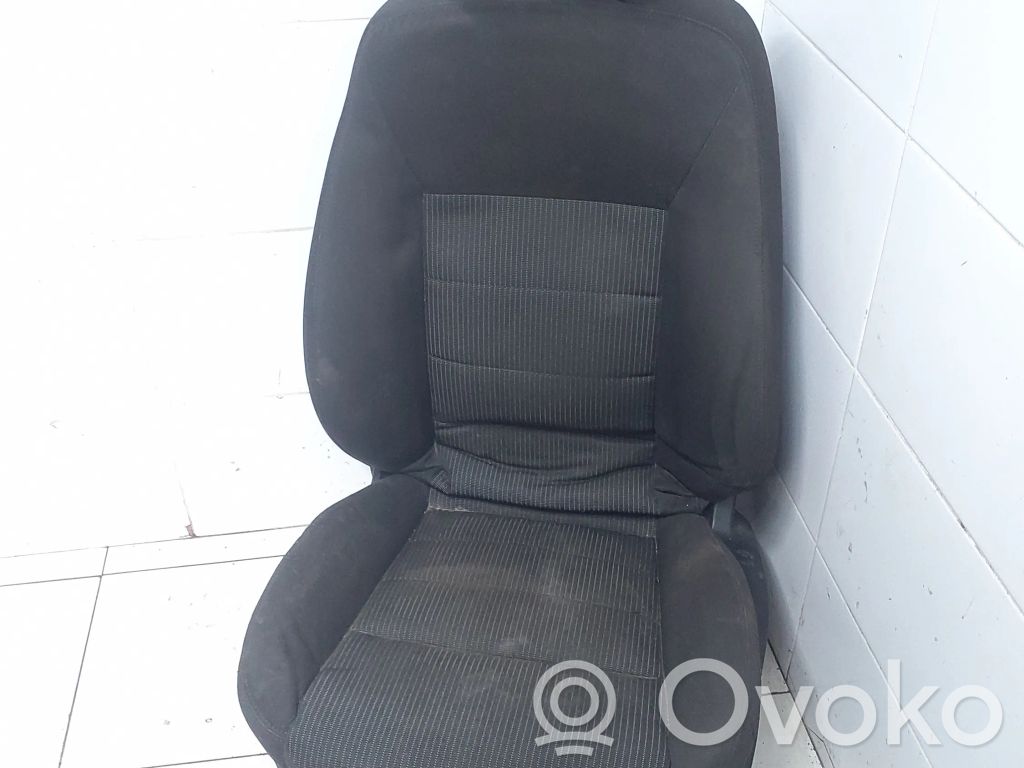 Ford Mondeo Mk III Sedile anteriore del conducente