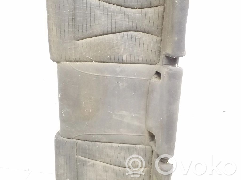 Takaistuin   8V0885375K