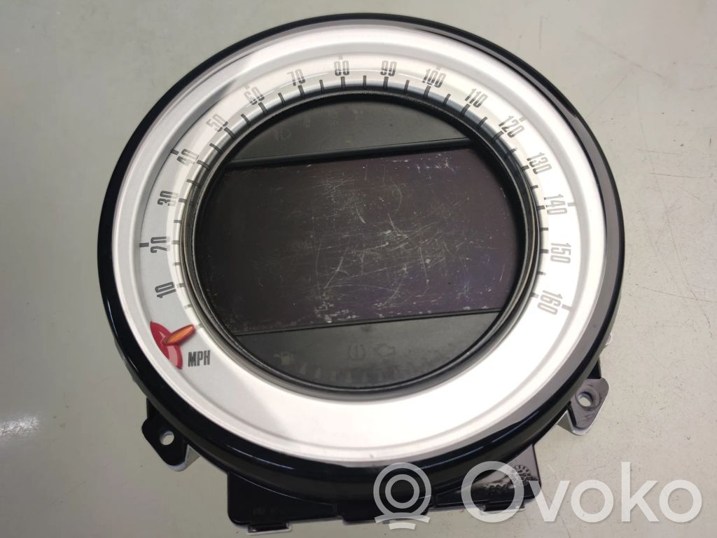 Mini Cooper Countryman R60 Speedometer (instrument cluster) 