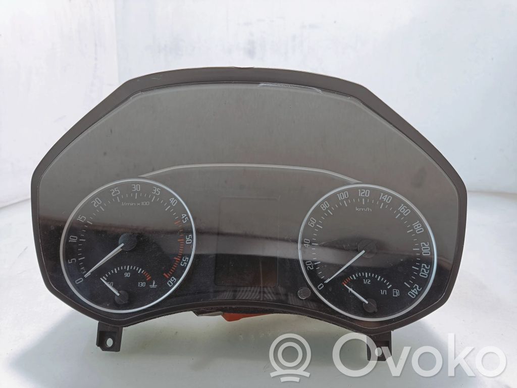 Skoda Octavia Mk2 (1Z) Licznik / Prędkościomierz 