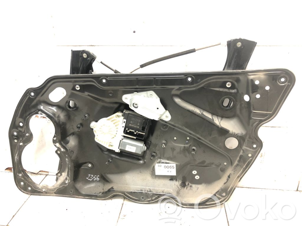 Volkswagen PASSAT B6 Macara ușă față cu motor 