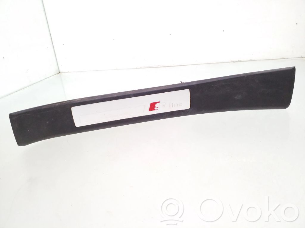 Audi A4 S4 B7 8E 8H Listwa progowa tylna 