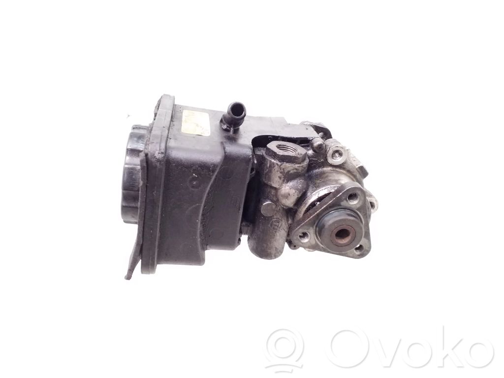 BMW 5 E39 Power steering pump 