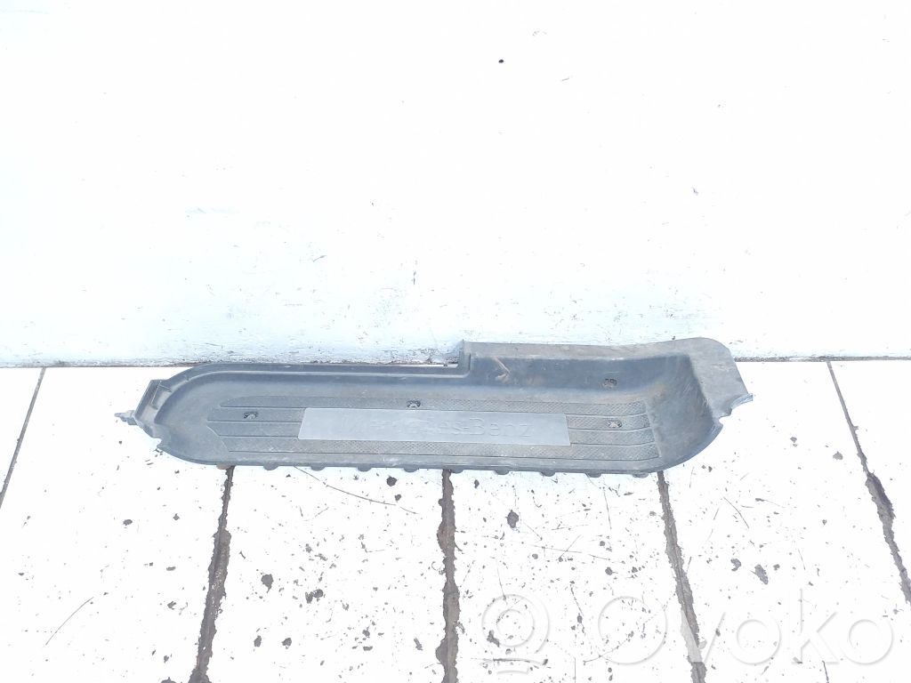 Mercedes-Benz Vito Viano W639 Apărătoare laterală față 