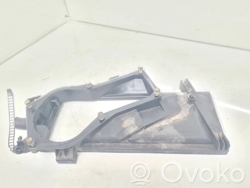 Audi 80 90 B3 Osłona / Obudowa filtra powietrza 