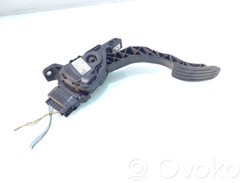 Gaspedal   6G929F836BC