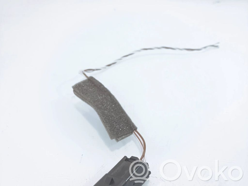Enchufe conector entrada auxiliar   30657961