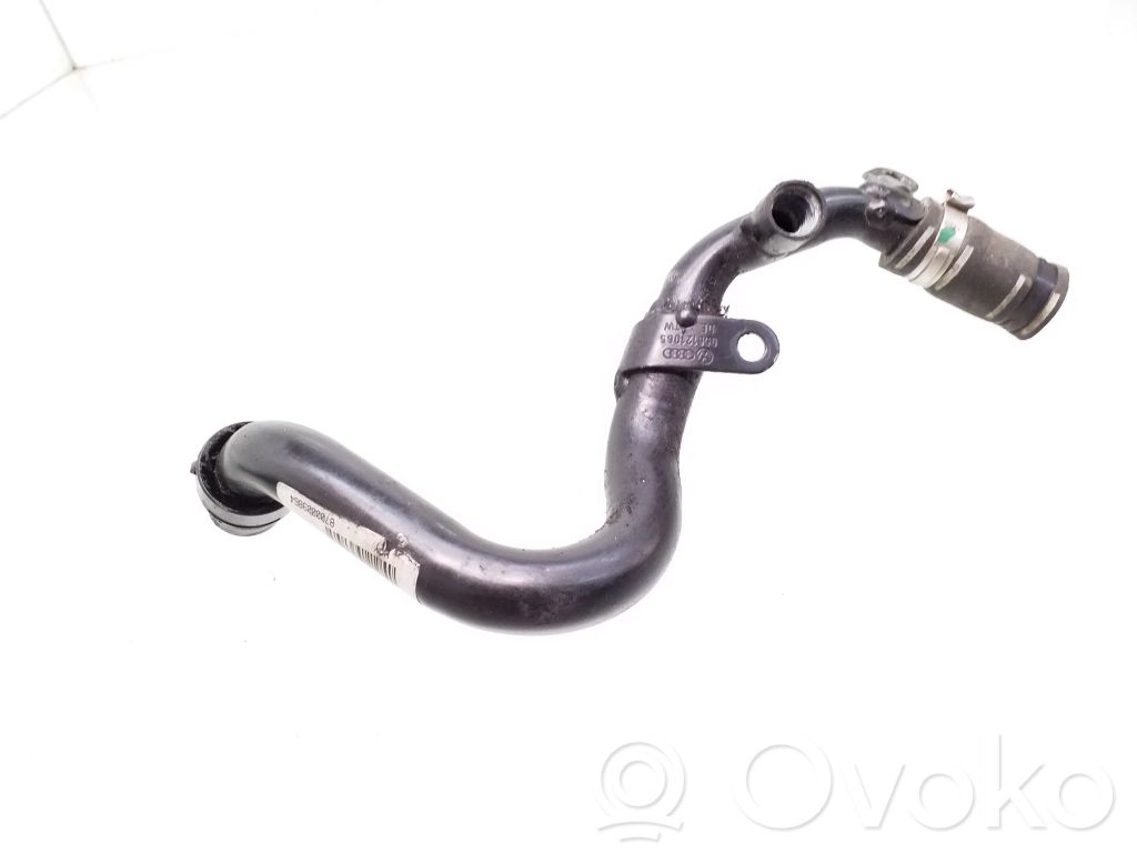 Volkswagen Touareg I Engine coolant pipe/hose 