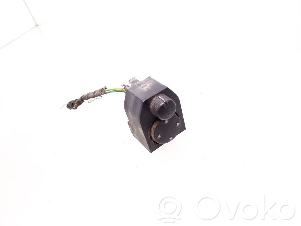 Audi A4 S4 B5 8D Interruttore specchietto retrovisore 