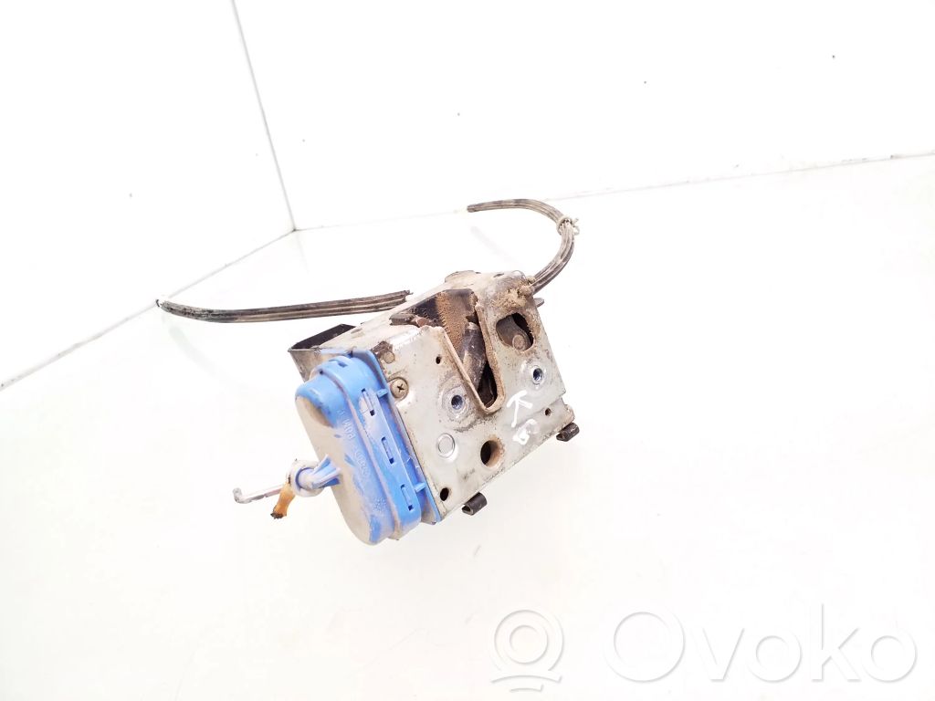 Audi A4 S4 B5 8D Etuoven lukko 