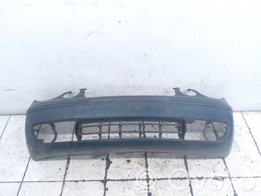 Volkswagen Polo Parachoques delantero 