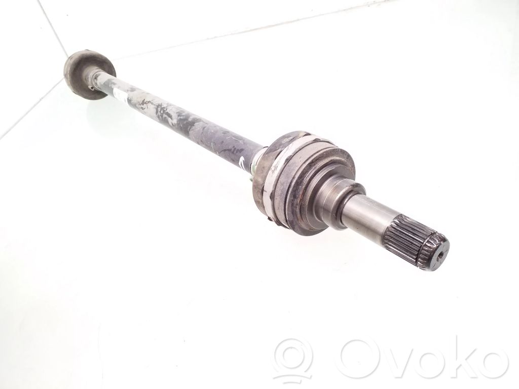Takavetoakseli   8679940