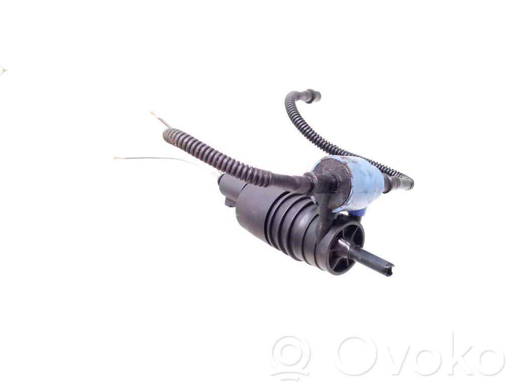 Volkswagen Bora Windscreen/windshield washer pump 