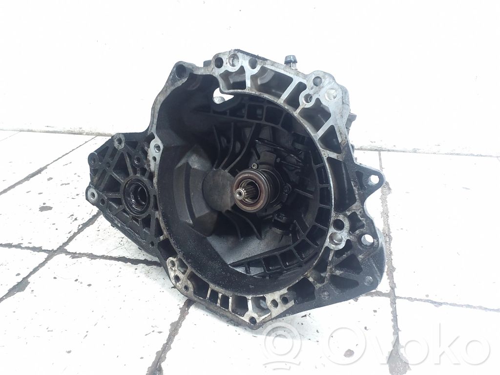 Opel Tigra B Manual 5 speed gearbox 