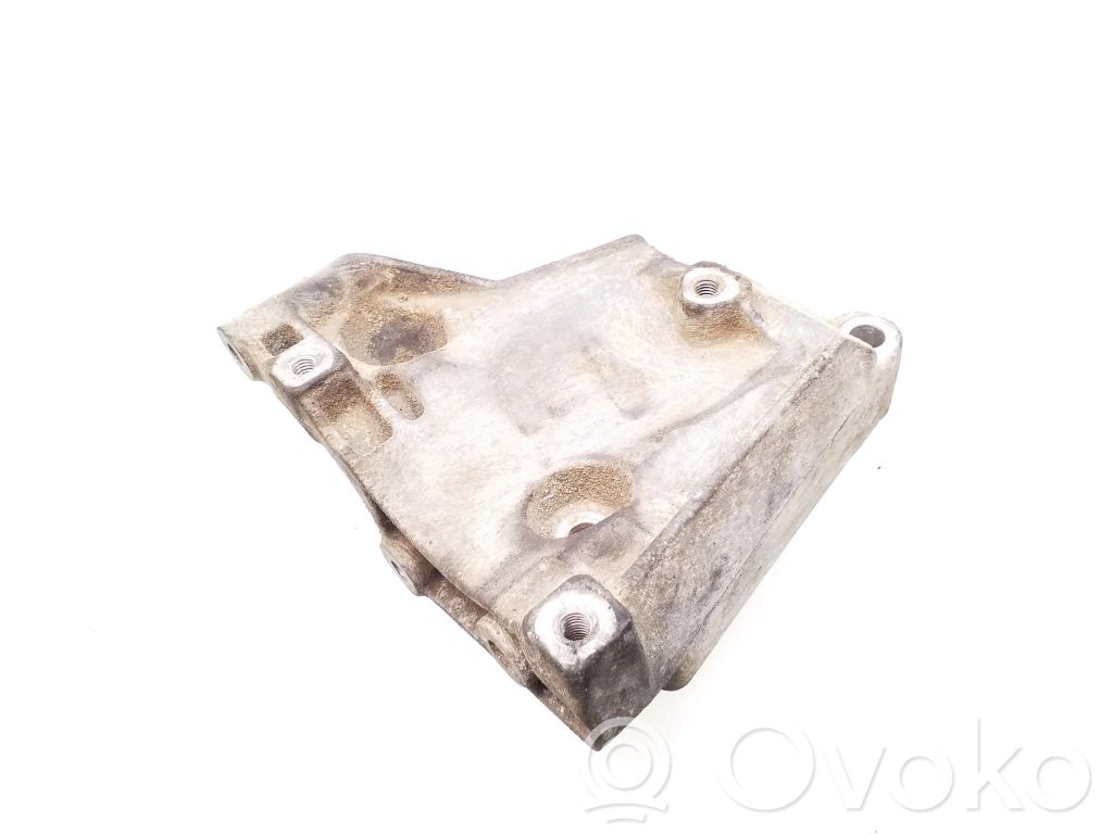 Opel Astra G Engine mounting bracket 