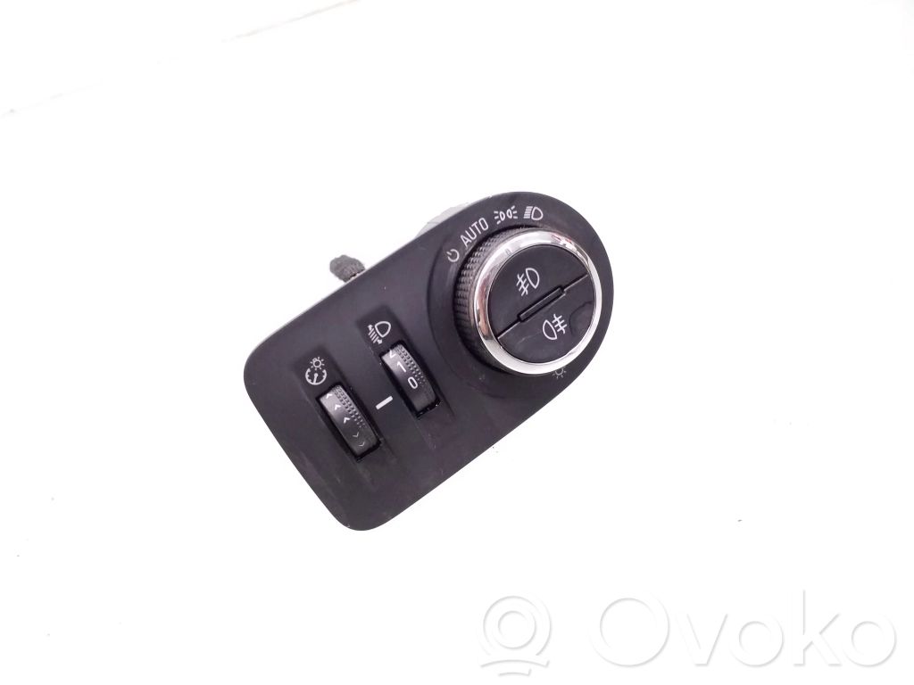 Opel Corsa E Lukturu slēdzis 