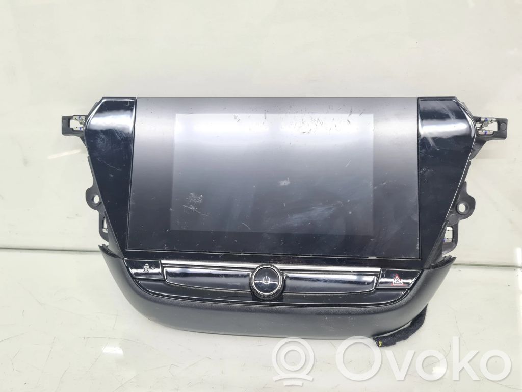 Opel Corsa F Panel / Radioodtwarzacz CD/DVD/GPS 