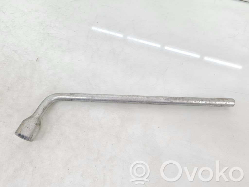 Mini One - Cooper Coupe R56 Llave de tuercas de rueda 