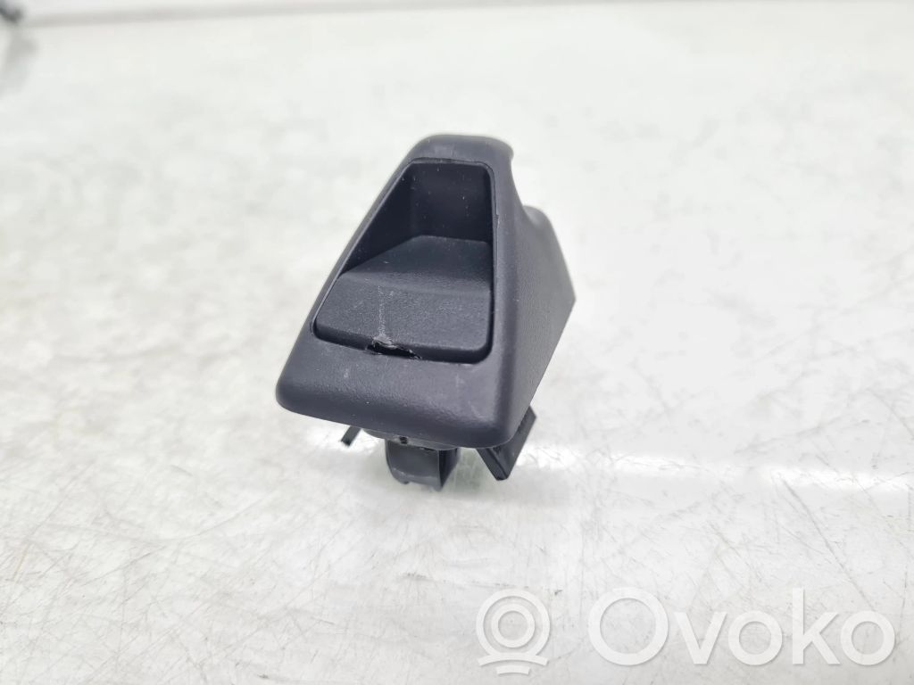 Sun visor clip/hook/bracket   30721356