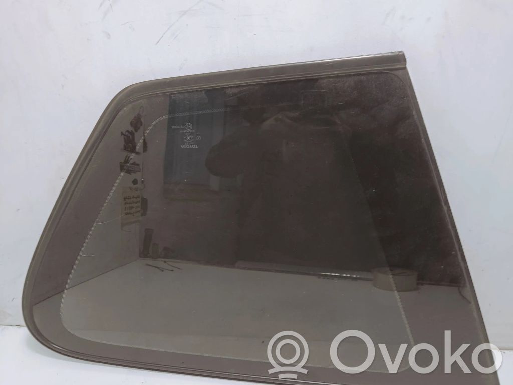 Toyota Avensis Verso Finestrino laterale posteriore 