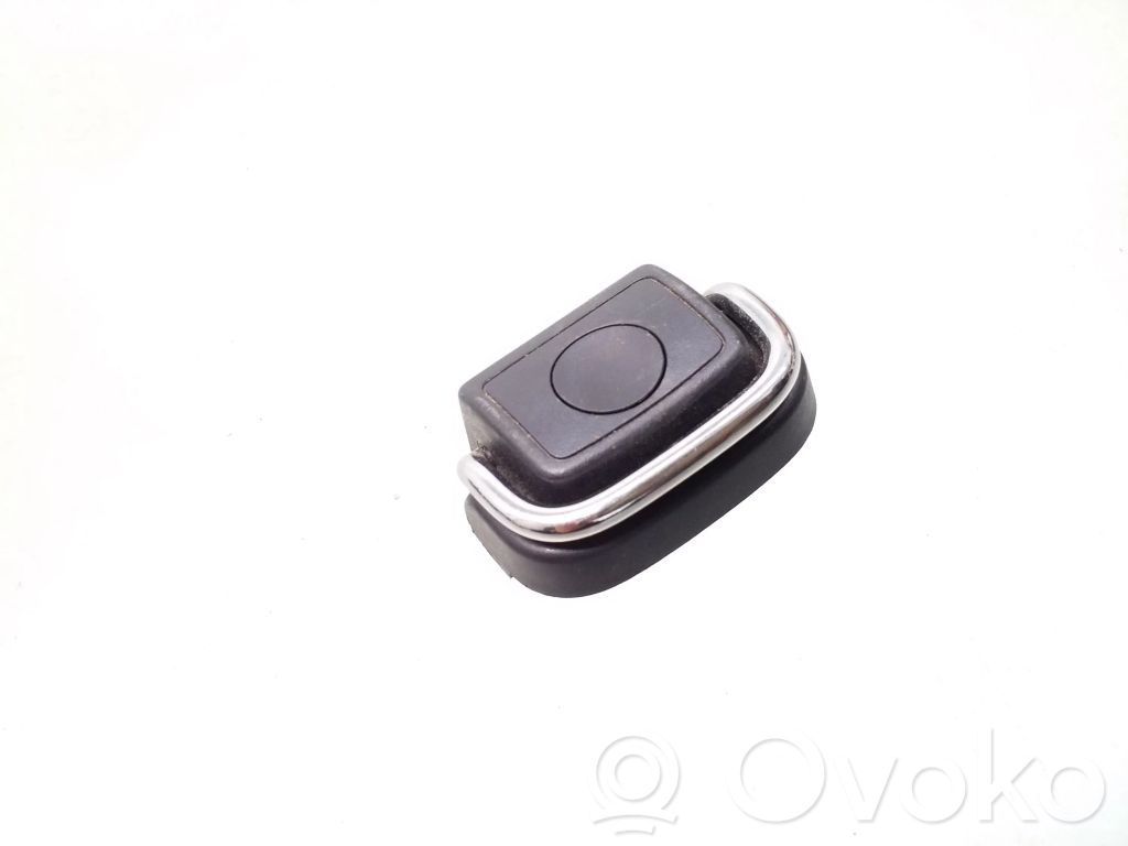 Audi A6 S6 C7 4G Tie down hook / loop 