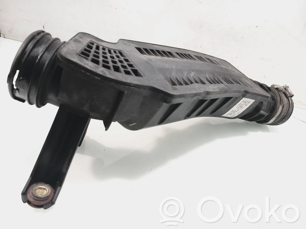 Mercedes-Benz C W203 Furtun/conductă intercooler 