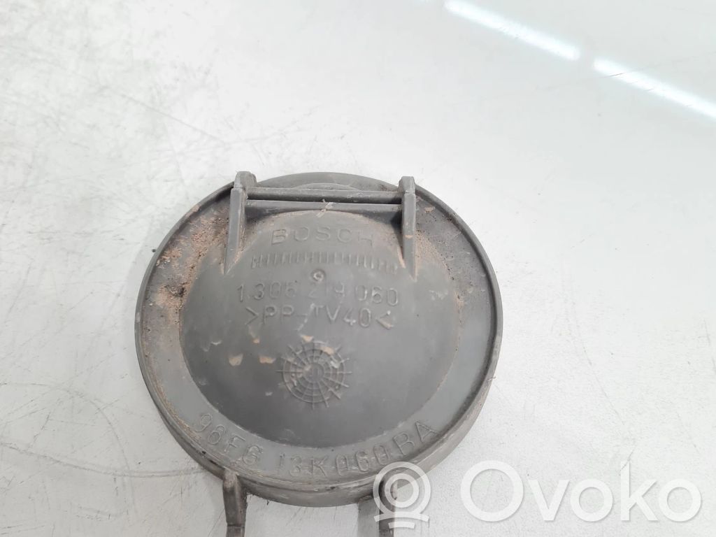 Ford Fiesta Osłona żarówki lampy przedniej 