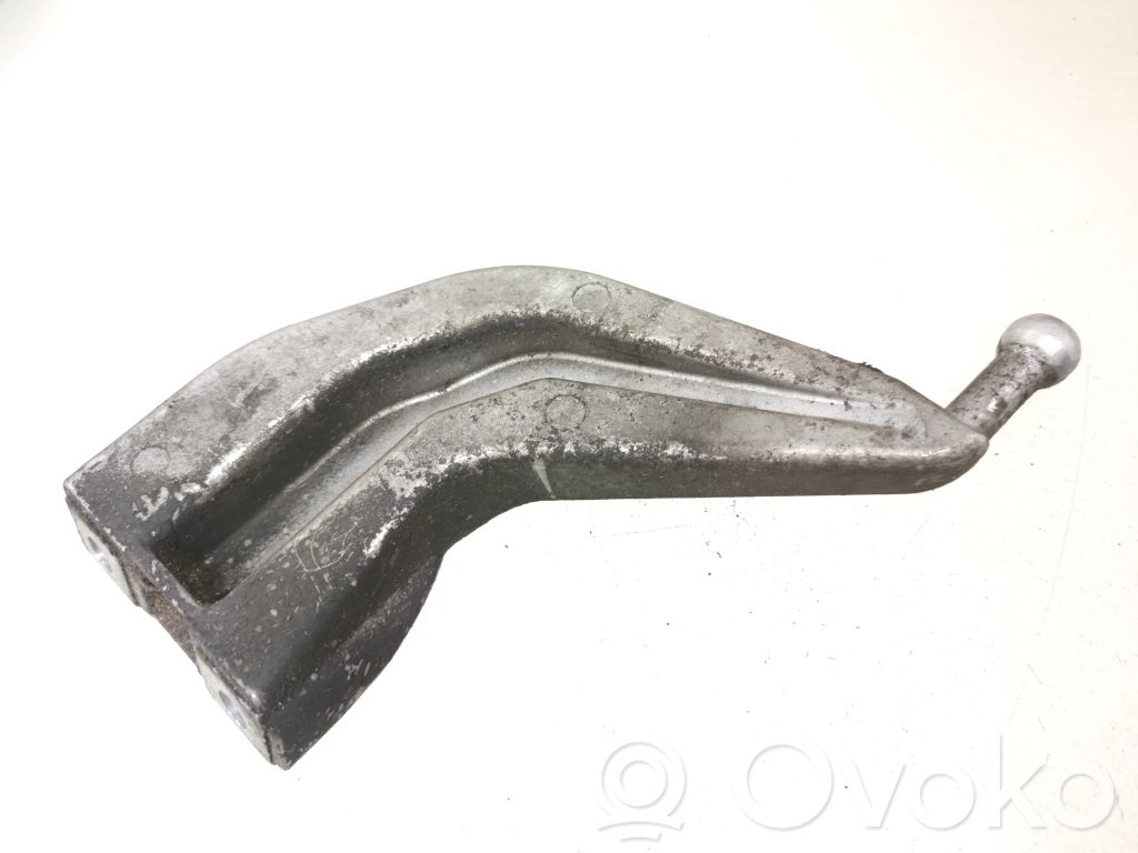 Mercedes-Benz C W204 Supporto di montaggio del motore (usato) 