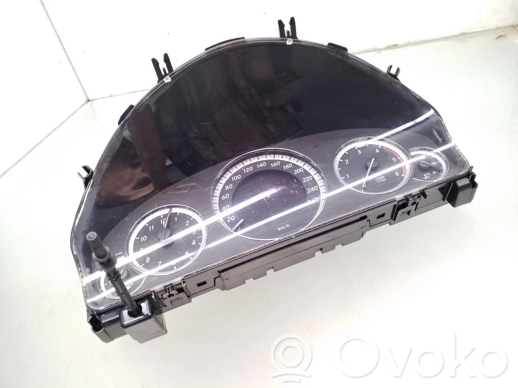 Mercedes-Benz E W212 Tachimetro (quadro strumenti)