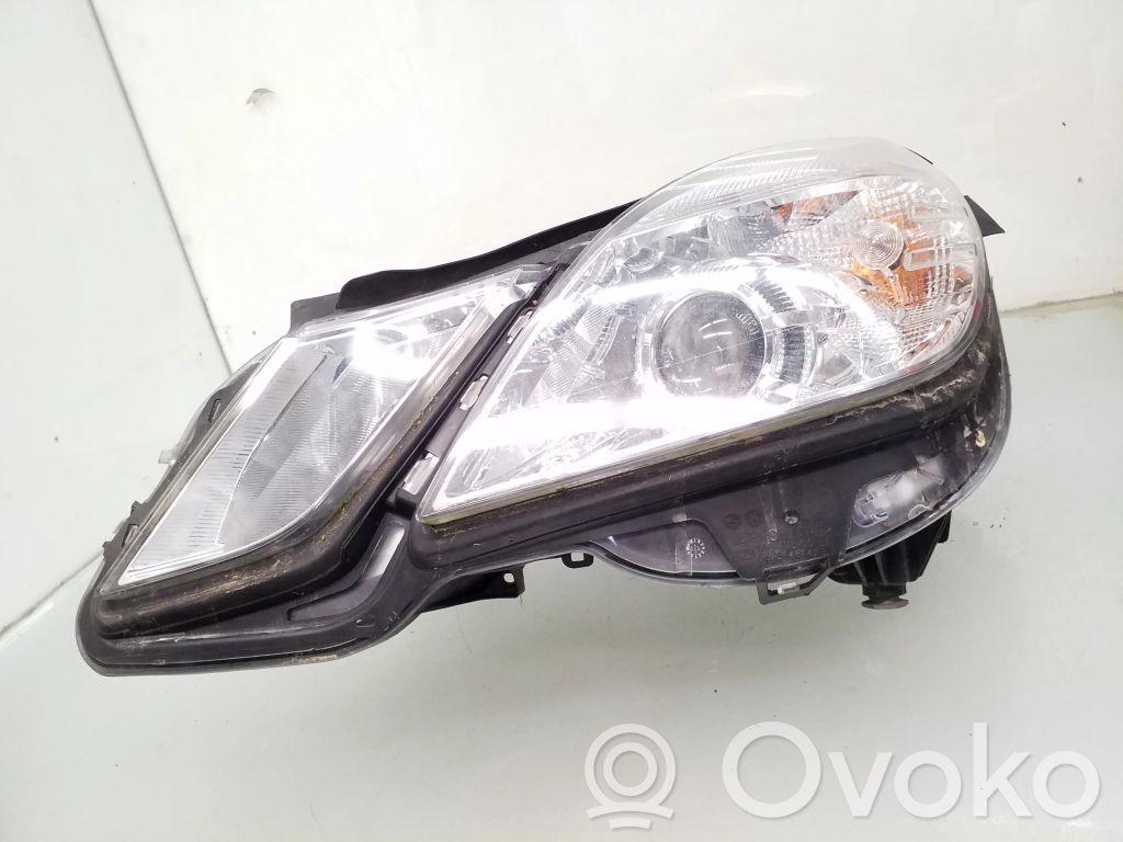 Mercedes-Benz E W212 Lampa przednia 