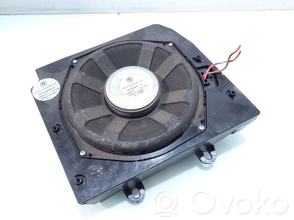 BMW X3 E83 Subwoofer 
