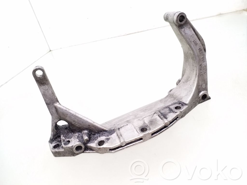 Volkswagen PASSAT B5 Gearbox mounting bracket 