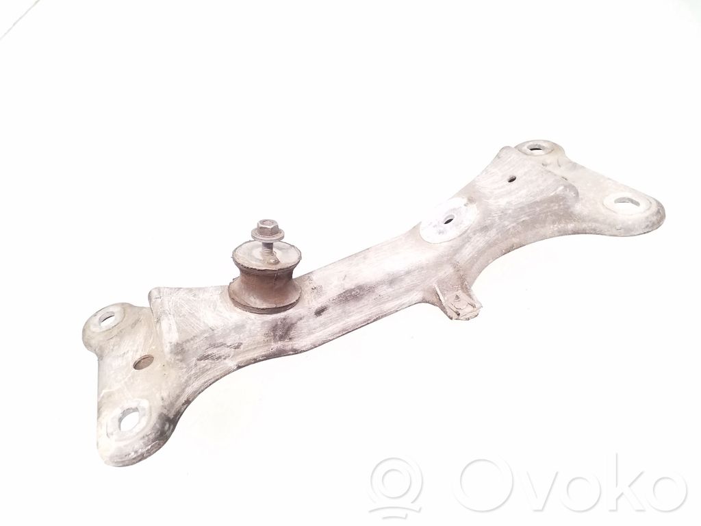 Gearbox mounting bracket   6778058,22316778058