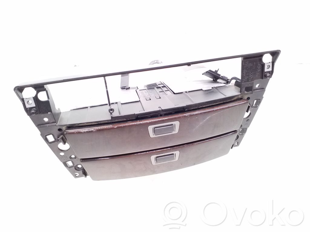 BMW 7 E65 E66 Dashboard storage box/compartment 