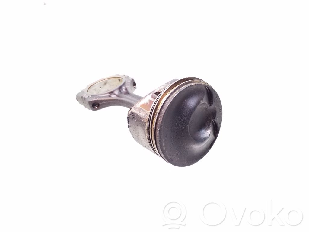 Volkswagen Golf V Pistón con biela 