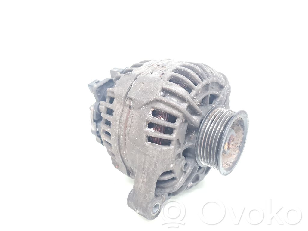 Audi A4 S4 B6 8E 8H Ģenerators 