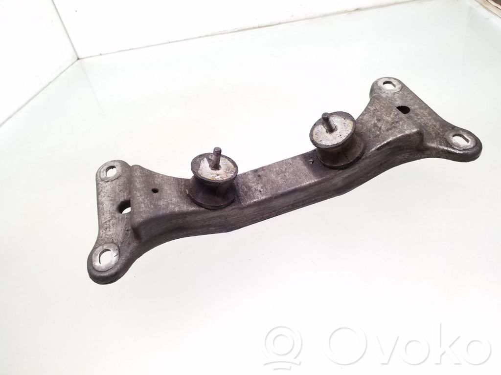 Gearbox mounting bracket   6760300,22316760300
