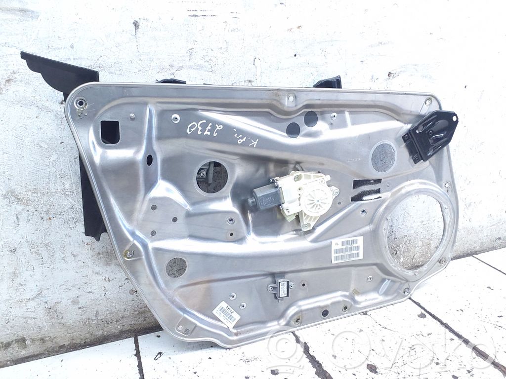 Mercedes-Benz C W204 Alzacristalli della portiera anteriore con motorino
