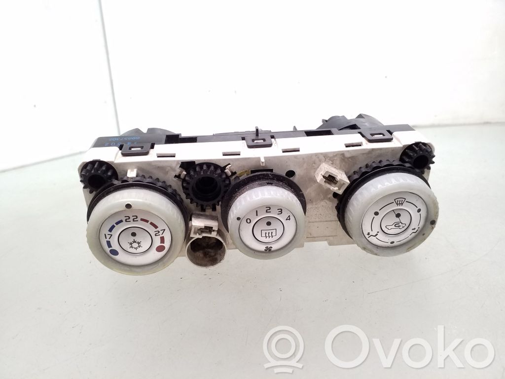 Mitsubishi Colt Climate control unit 