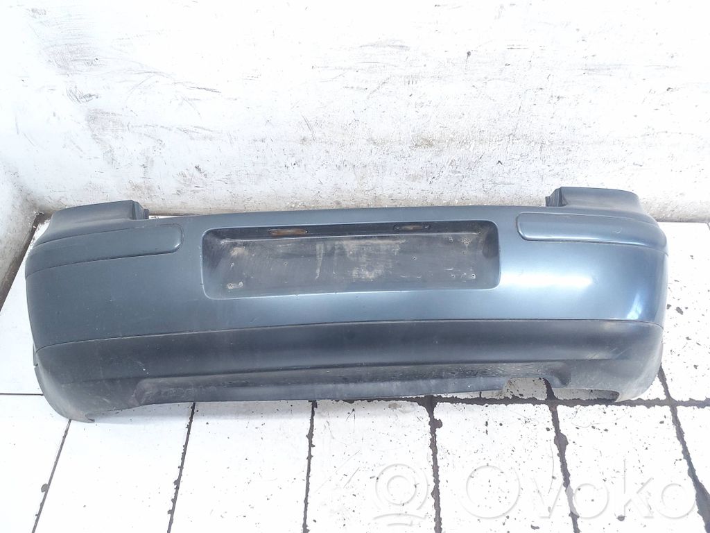 Volkswagen Golf IV Paraurti